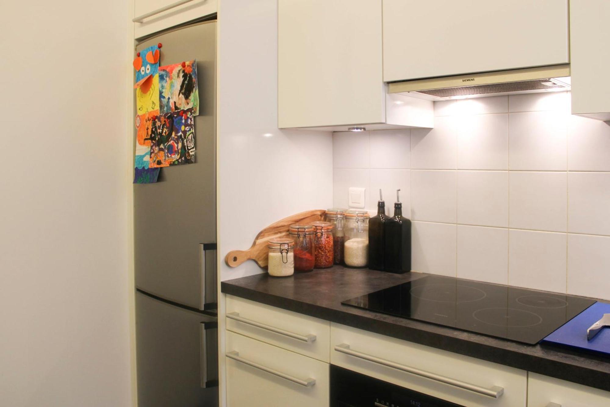 Charming 2-bedroom In The 16 Appartement