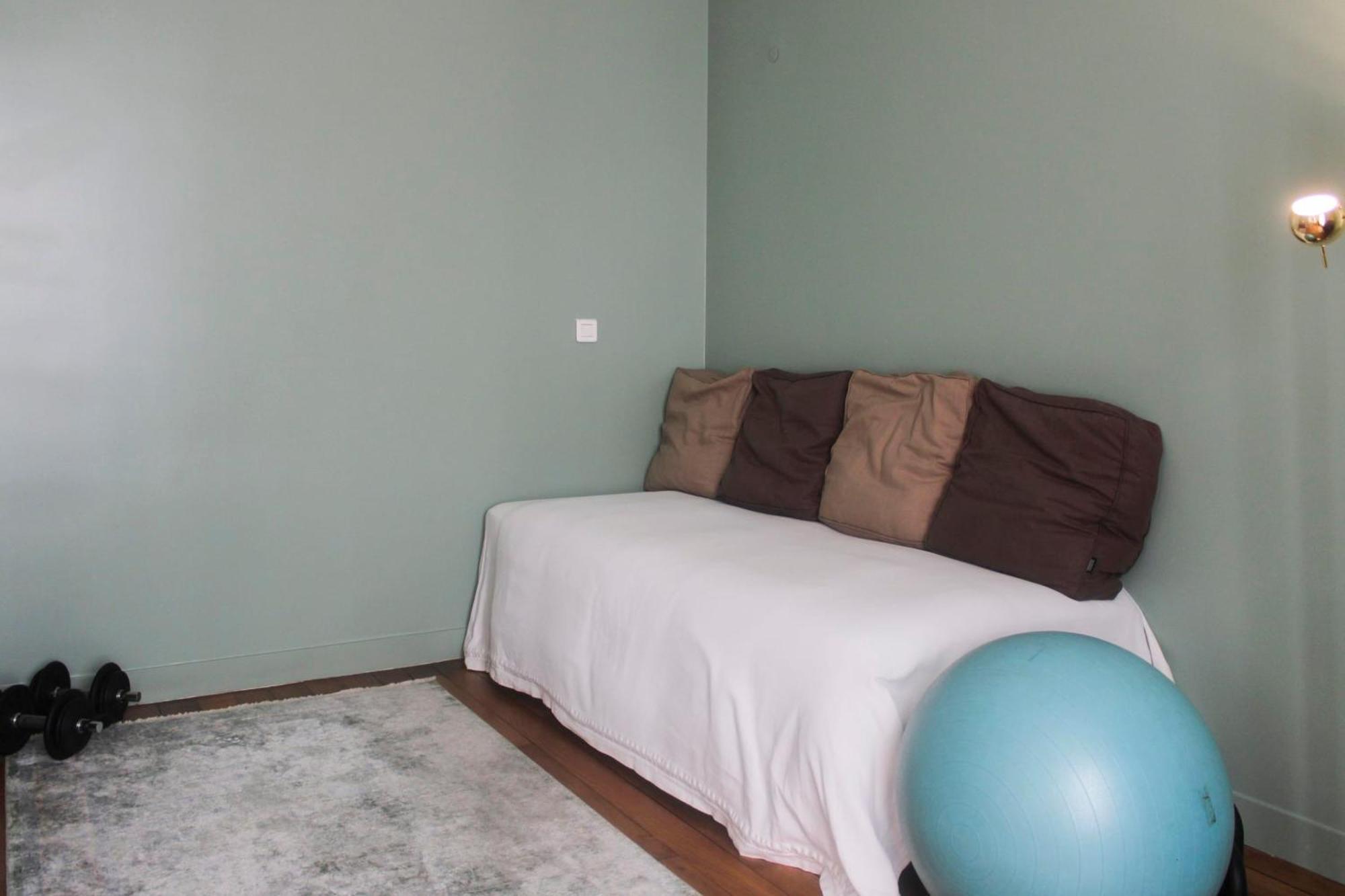 Charming 2-bedroom In The 16 Appartement Parijs